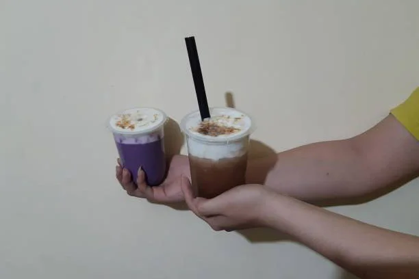 Bahaya Anak Sering Jajan dan Minum Manis
